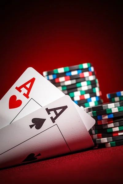 gtrtoto mobile app displaying Bonanza Gold live dealer table with chat interface